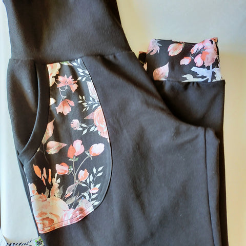 RTS Sz 14 ** Woman's Joggers Black With Floral Pockets!