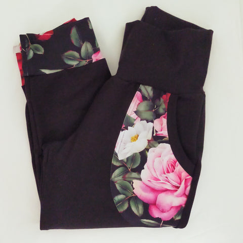 RTS** Size 10 Woman's Black 3/4 Joggers With Floral Pockets!